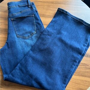 Women’s wide leg Blue Jeans